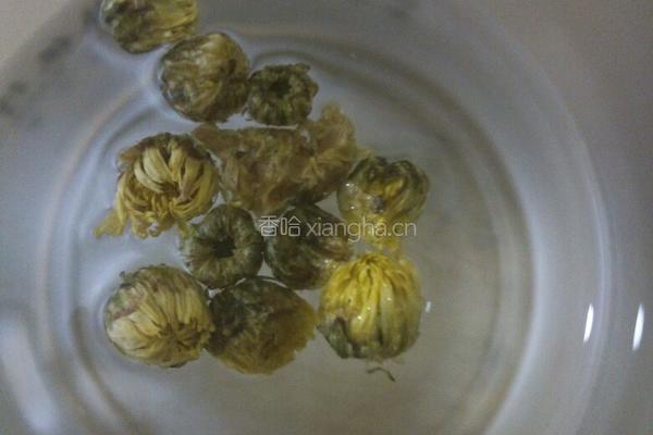 菊花冰格的做法图解2