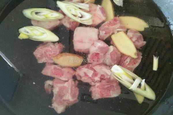 排骨烧饭的做法图解2