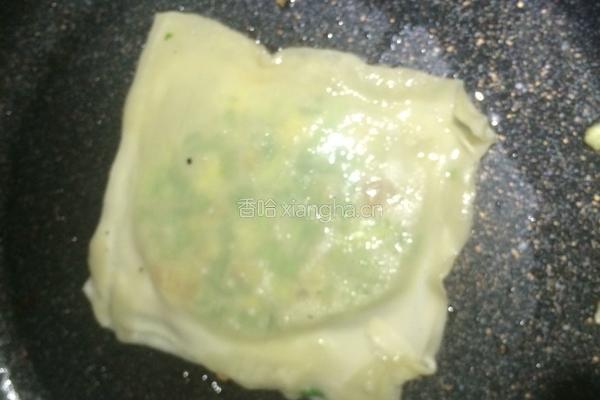 韭菜鸡蛋馅儿小馅饼的做法图解6
