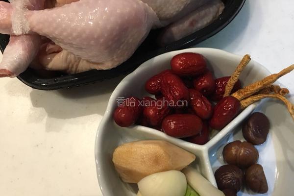参鶏湯的做法图解1