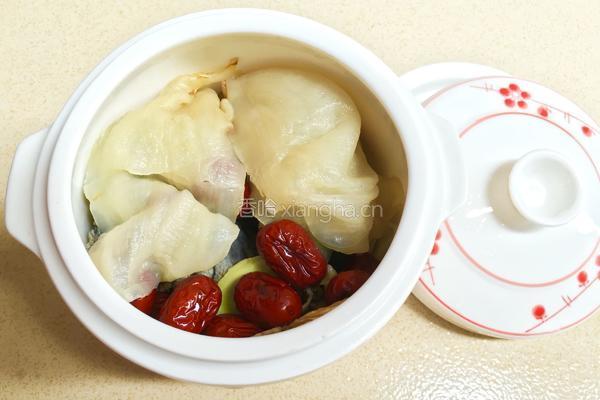 花胶炖鸡汤的做法图解6