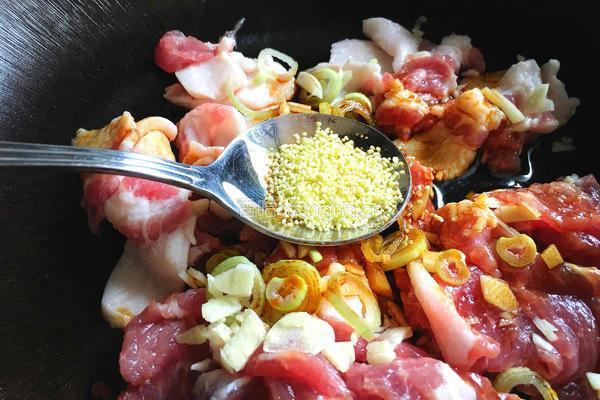 过瘾下饭 肉质超嫩的 农家小炒肉的做法图解7