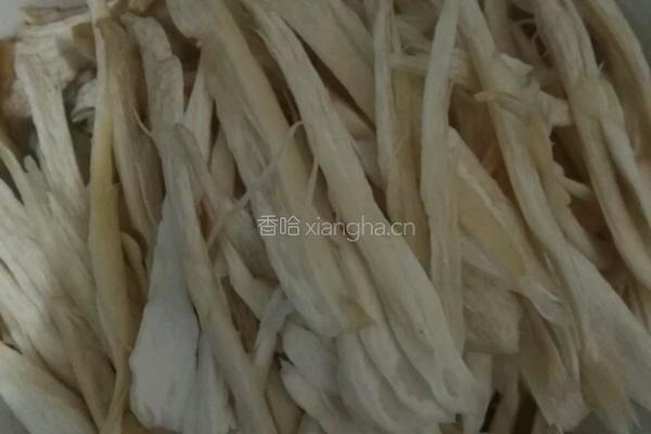 杏鲍菇炒腊肠的做法图解1