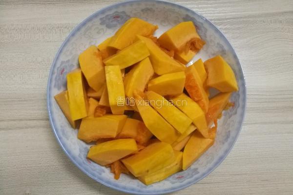 红烧南瓜的做法图解1