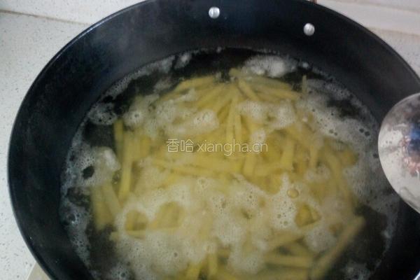 自制炸薯条的做法图解3