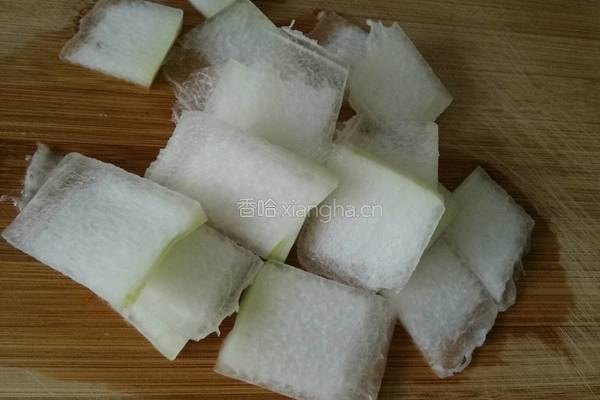 麻辣金针菇炒冬瓜的做法图解1