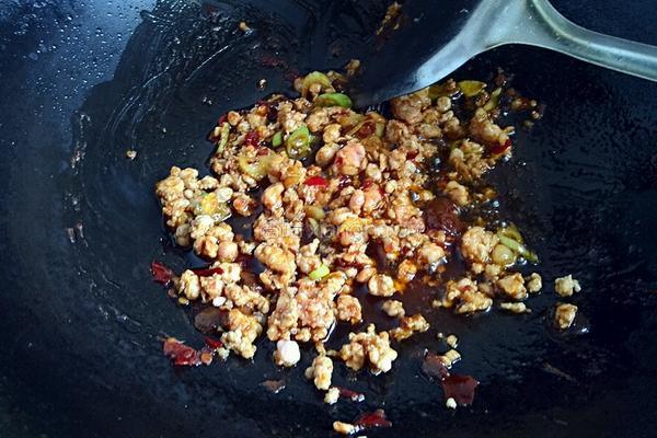 家常麻辣豆腐的做法图解4