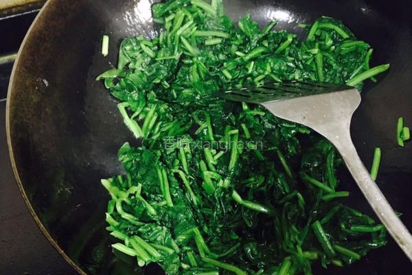 炒菠菜的做法图解5