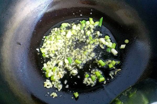 番茄金针菇汤的做法图解4