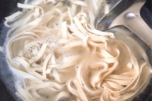 蔬菜丁汤面的做法图解6