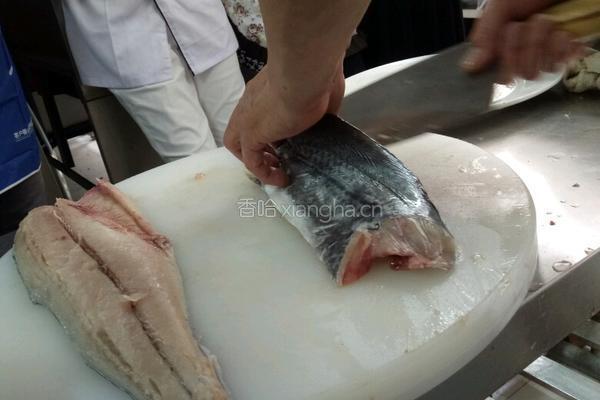 鲅鱼馅的制作的做法图解4