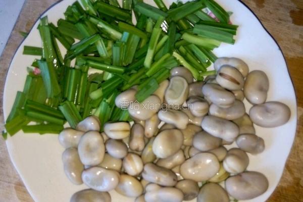 韭菜胡豆（蚕豆）的做法图解3