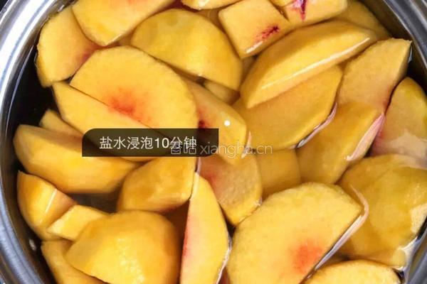 糖水黄桃的做法图解2
