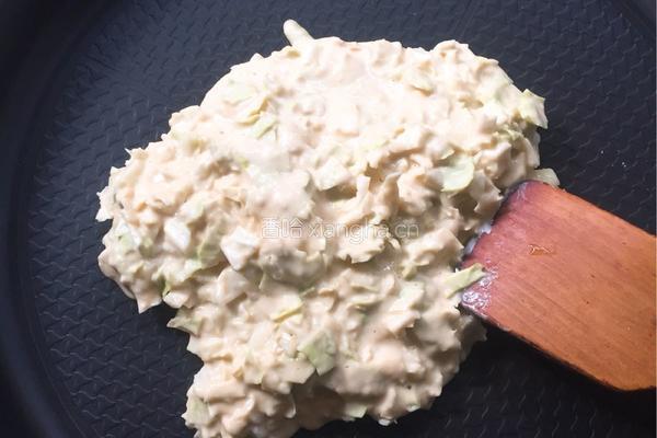 包菜鸡蛋煎饼的做法图解4
