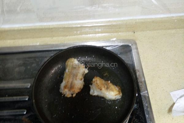 煎蒸银鳕鱼的做法图解2