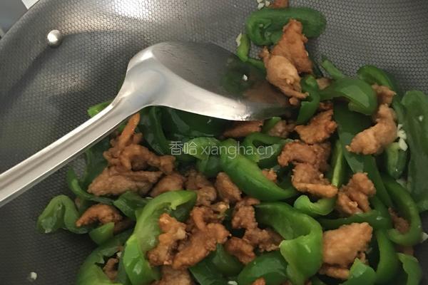 青椒炒肉的做法图解6