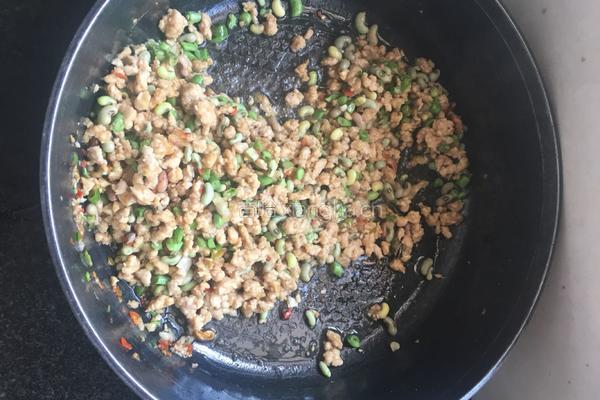 瘦肉包子的做法图解2