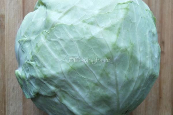 卷心菜炒粉丝的做法图解2