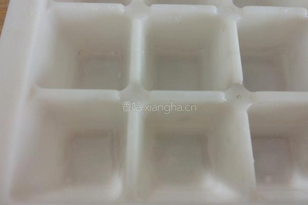 水晶西瓜方块冰的做法图解2