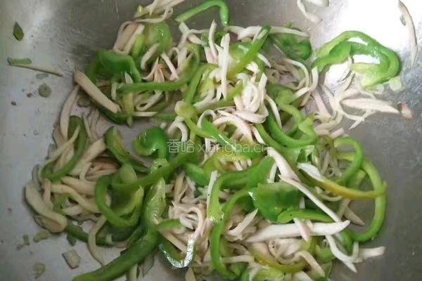 青椒杏鲍菇炒蛋定姐鸡蛋干的做法图解5