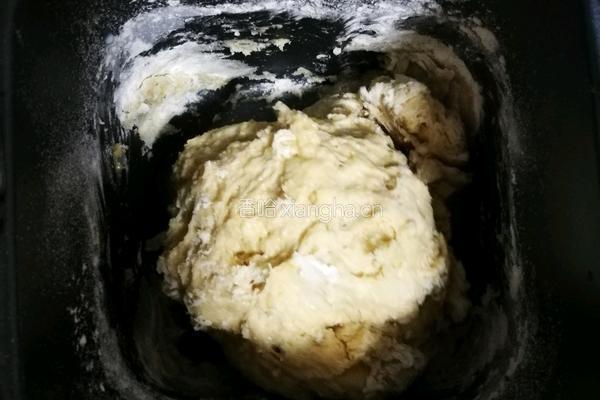 甜味面包的做法图解1