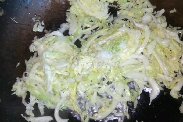 蒜蓉炒包心菜的做法图解4