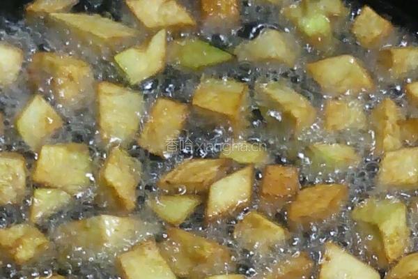 鸡丁茄子拌饭的做法图解3