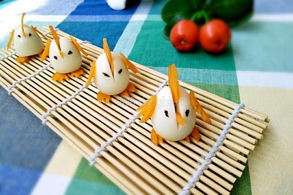 鹌鹑蛋小鸡的做法图解1
