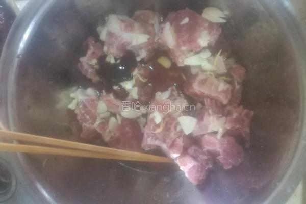香菇排骨的做法图解2