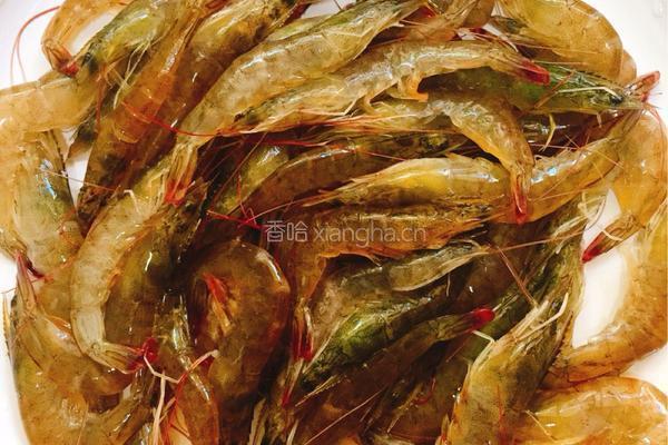 盐焗对虾的做法图解1