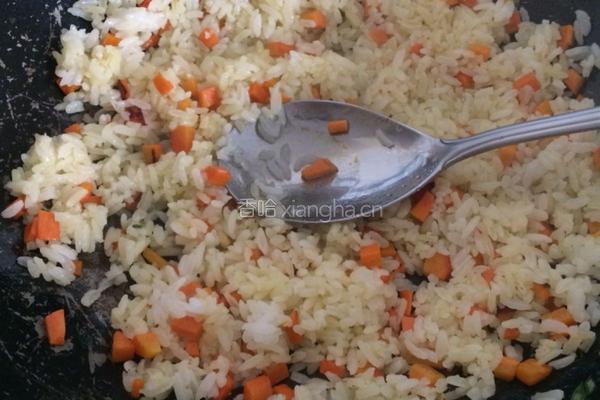 鸡蛋炒米饭的做法图解5