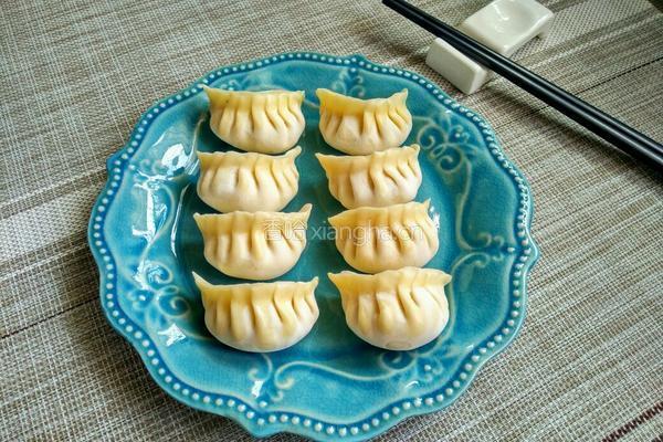 包菜虾皮猪肉饺子的做法图解12