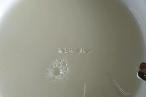 愤怒的小鸡肉包子的做法图解2