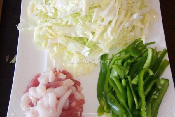 五花肉炒饼 家常菜的做法图解3