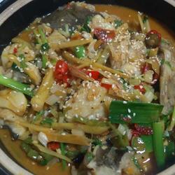 大蒜烧黔鱼的做法[图]