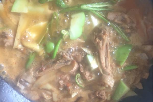 佛手瓜烧鸡腿肉的做法图解8