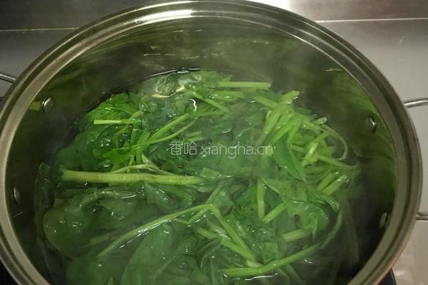 肉末拌菠菜的做法图解2