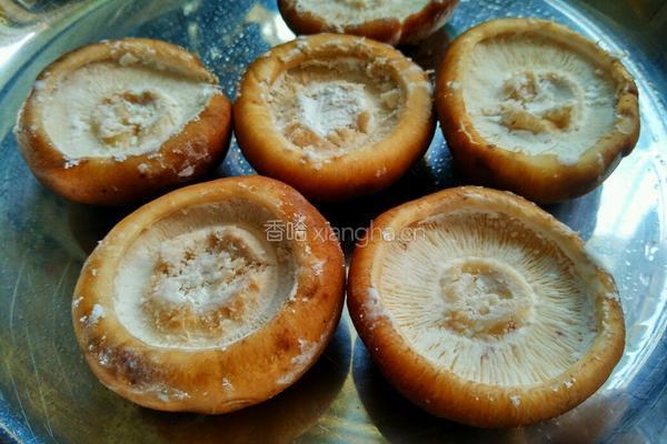 藕丁鲜肉酿香菇的做法图解9
