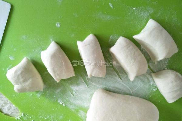 猪肉包菜馅包子的做法图解12