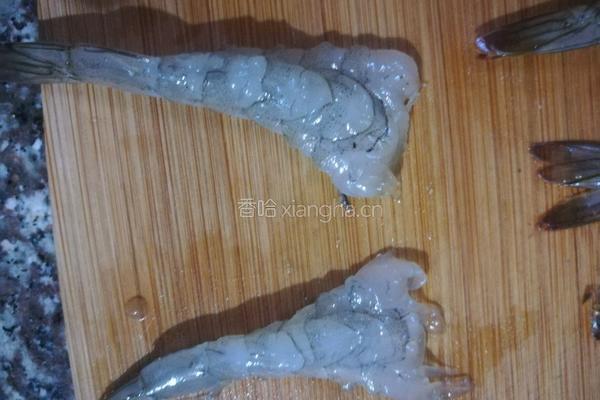 蝴蝶虾的做法图解4