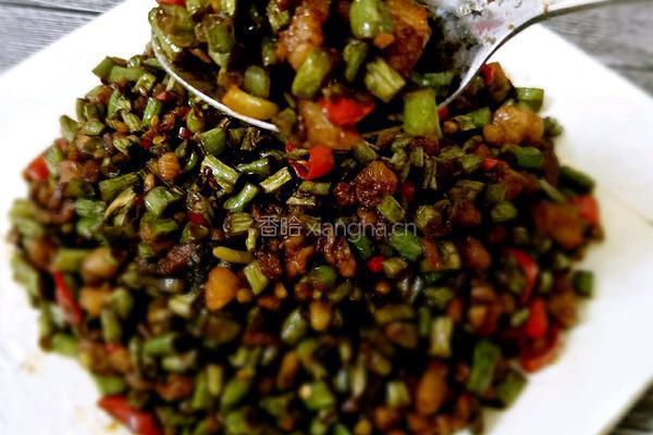 酱香豇豆肉丁炒辣椒的做法图解11