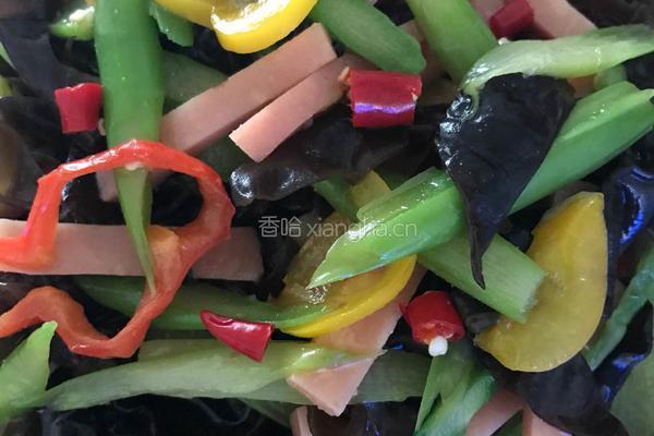 凉拌木耳芦笋的做法图解5