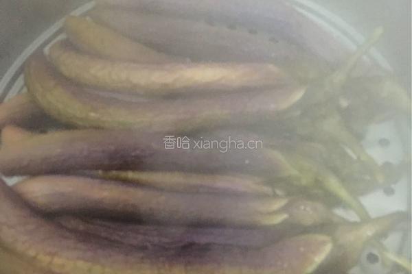 茄泥蒜末的做法图解2