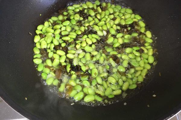 雪菜毛豆的做法图解8