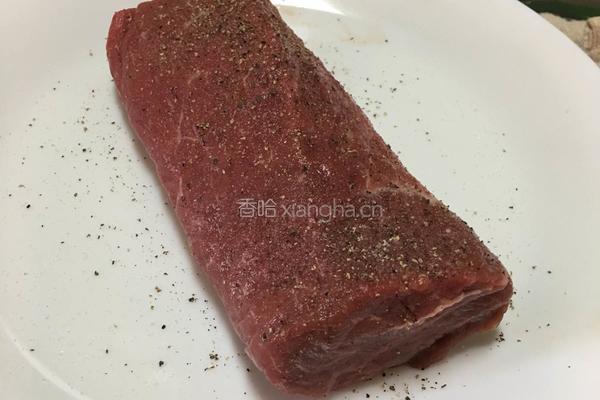 威灵顿牛排的做法图解3