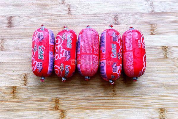 油爆菊花肠的做法图解1