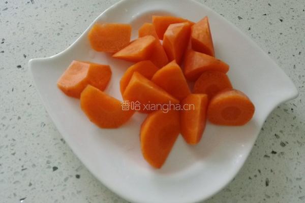 排骨玉米萝卜汤的做法图解2