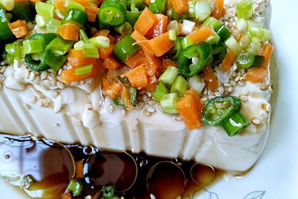 葱油内脂豆腐的做法图解1