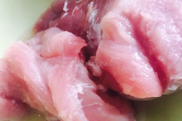 青椒肉丝的做法图解1