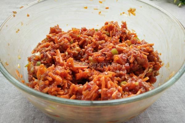 羊肉胡萝卜饺子馅的做法图解10